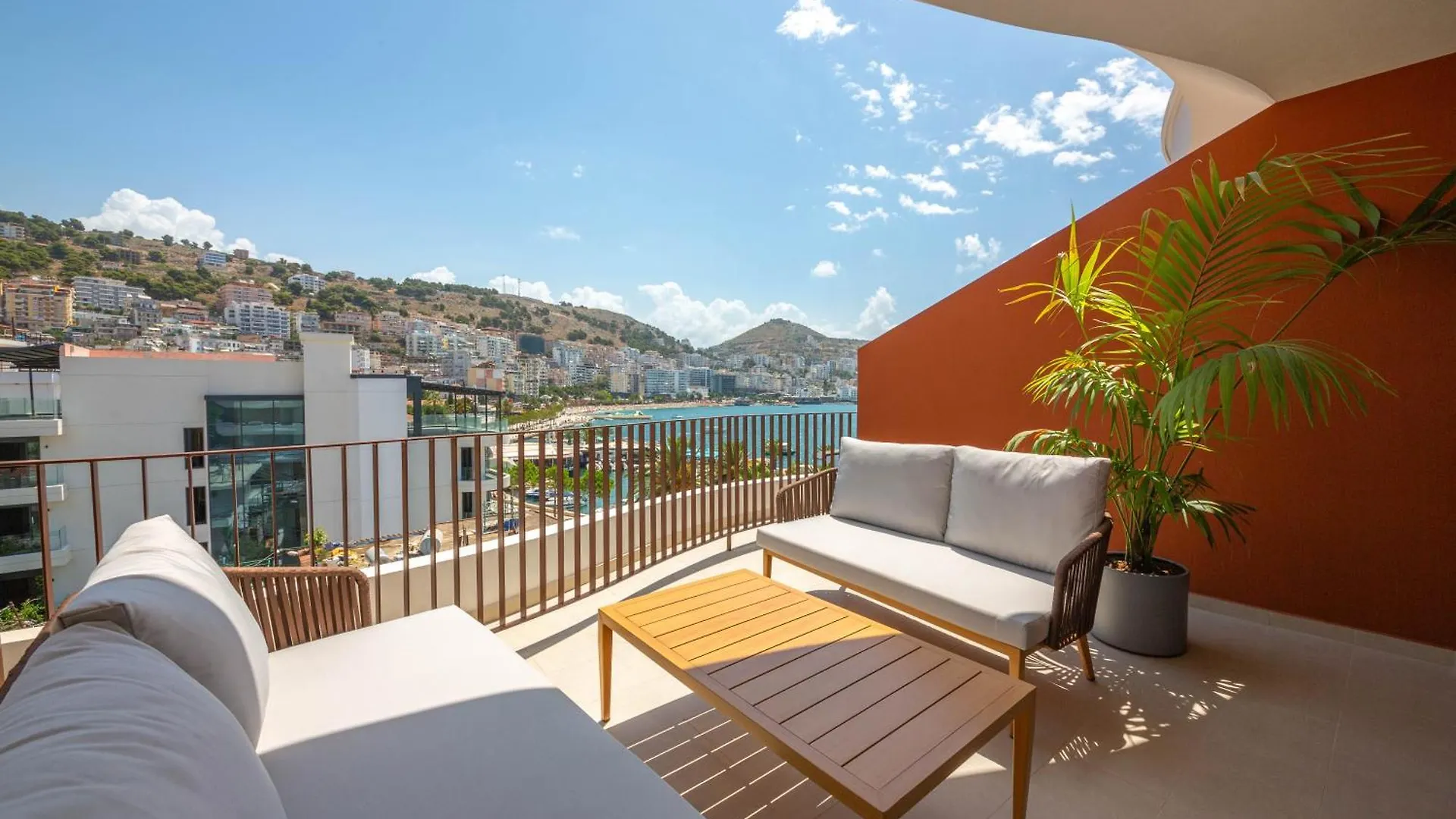 Hotel Vale Sarande 4*,