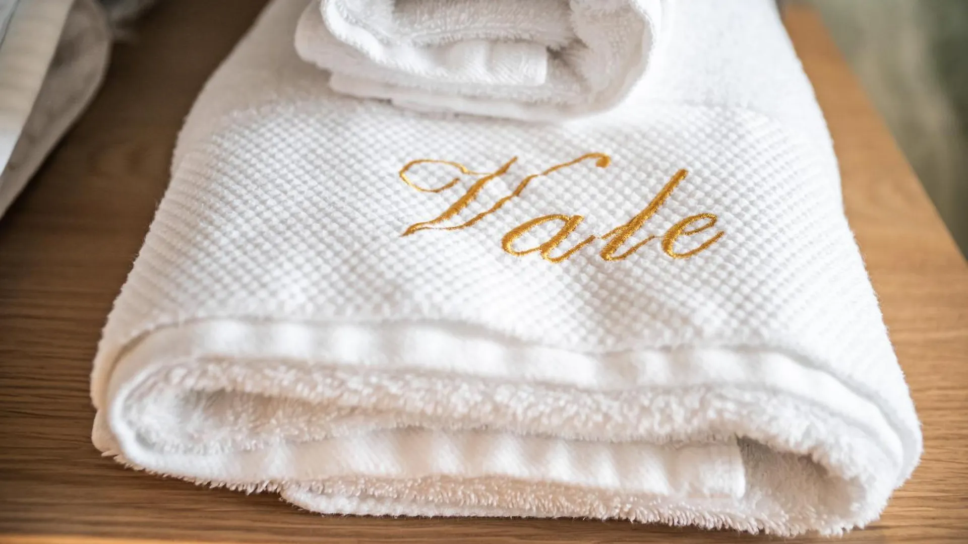 ****  Hotel Vale Sarande Albania