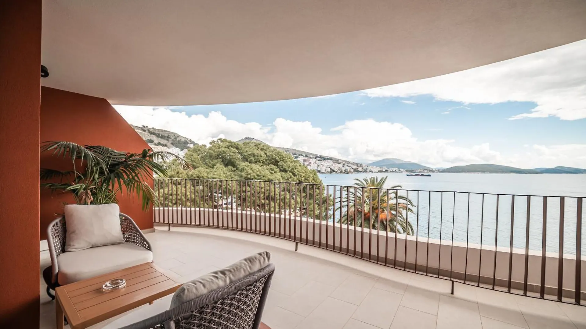 ****  Hotel Vale Sarande Albania