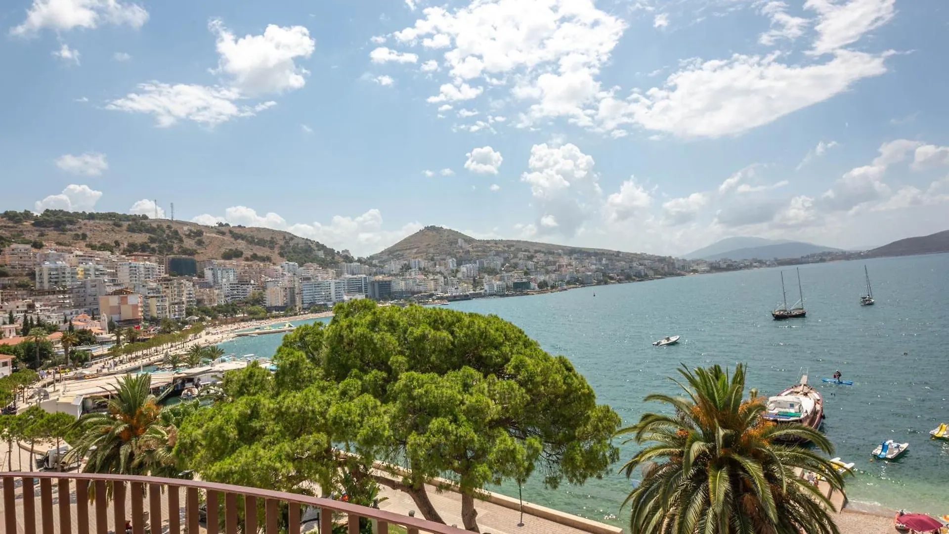 Hotel Vale Sarandë 4*,