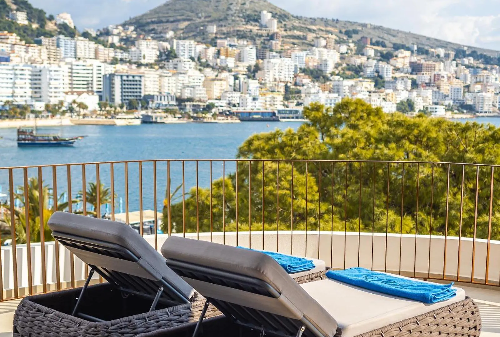 Hotel Vale Sarande 4*,  Albania
