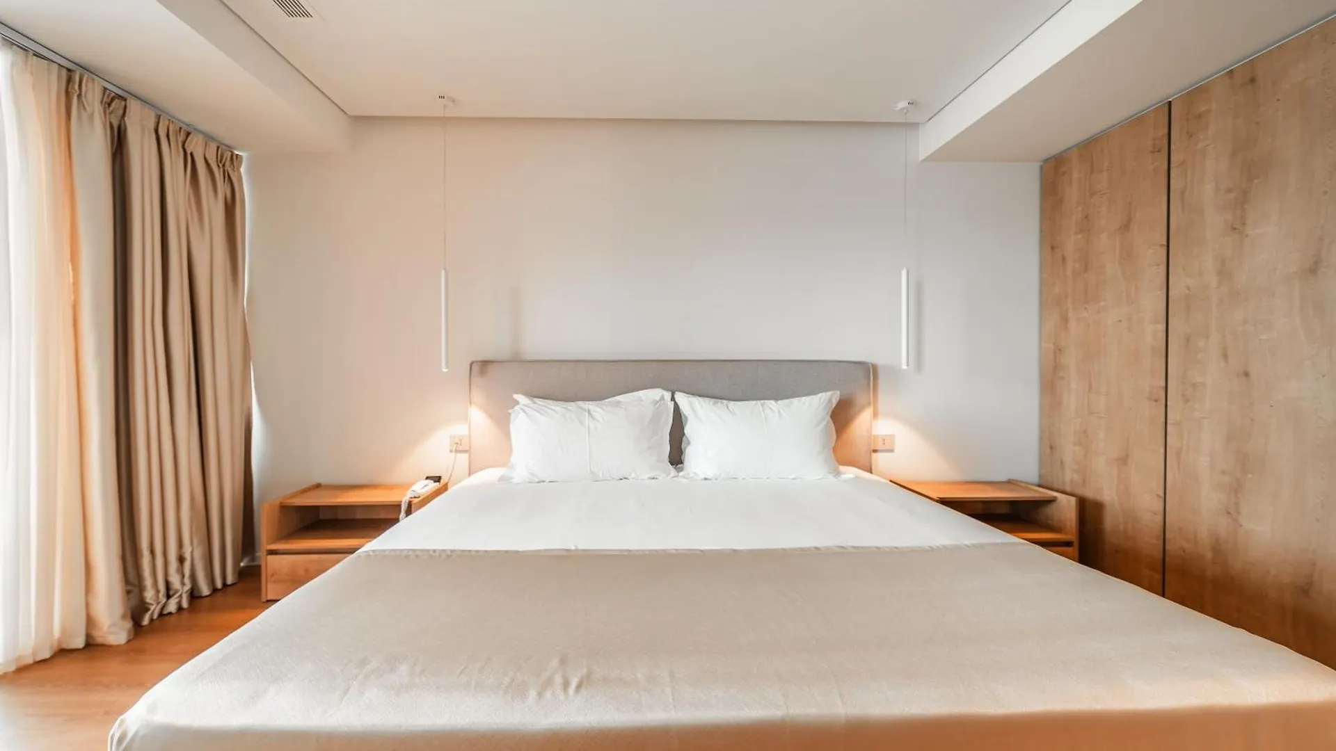****  Hotel Vale Sarande Albania